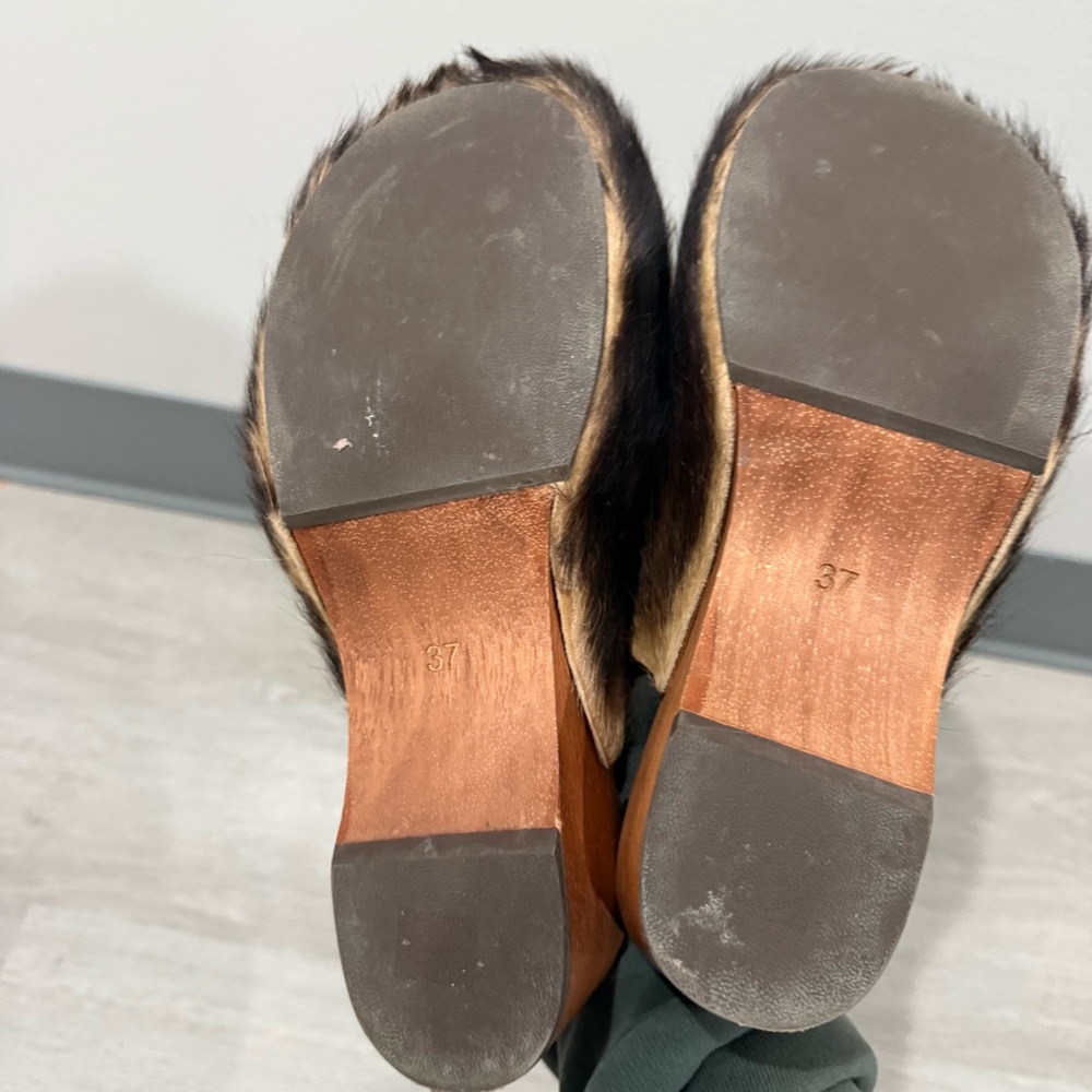 Acne Studios Clogs Calf Hair Platform in Pony Hair - Picture 14 of 14